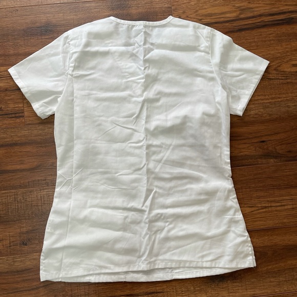 Cherokee scrub top - Picture 2 of 2